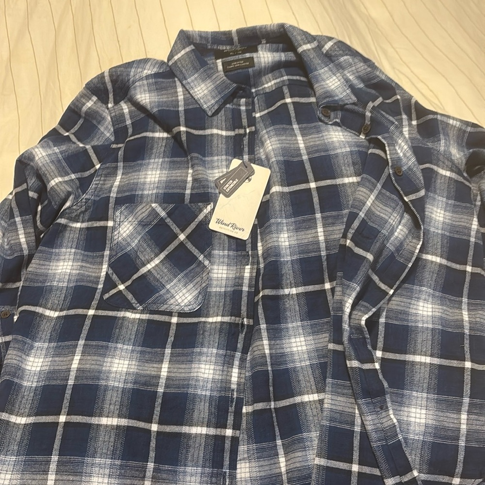 BNWT XL women’s wind river blue and white plaid